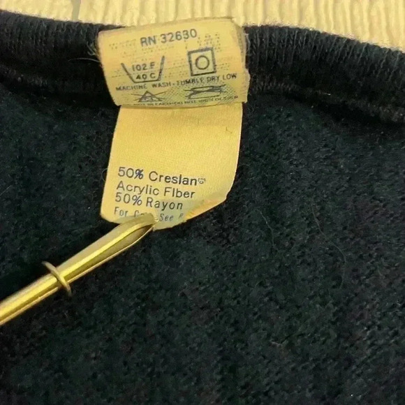 Vintage Artex div of jostens Garmisch Germany blue v neck sweater size medium - Picture 3 of 8